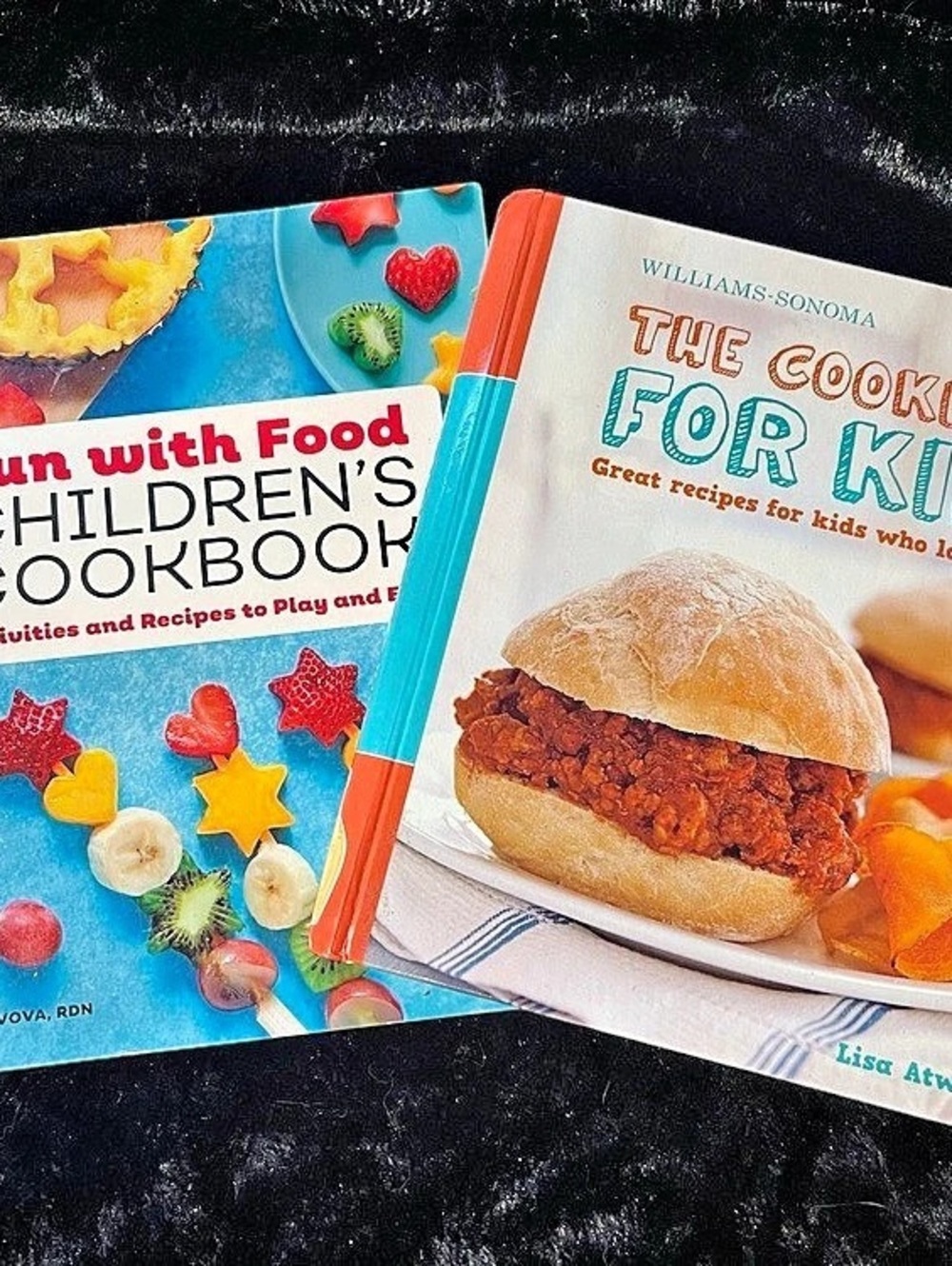 Williams Sonoma The Cookbook for Kids Children's Cookbook Set Blue & White